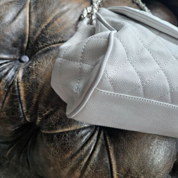 CHANEL Shoulder Bag Caviar Skin Leather White Women's z5577 - Picture 2 of 15